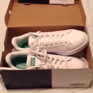 Adidas men's size 9 M sneakers